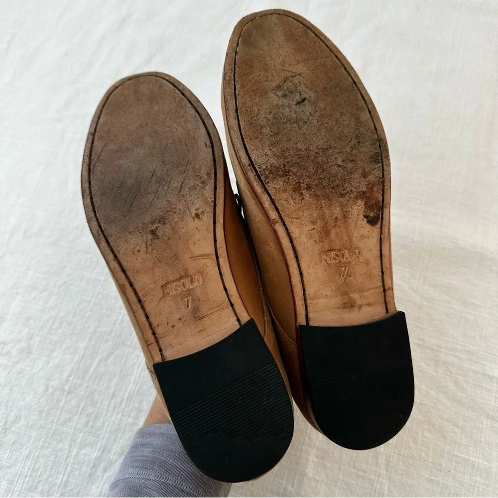 Nisolo leather upper